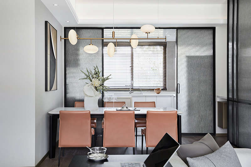 盐城仁恒•滨河世纪样板间 140户型 都市静谧